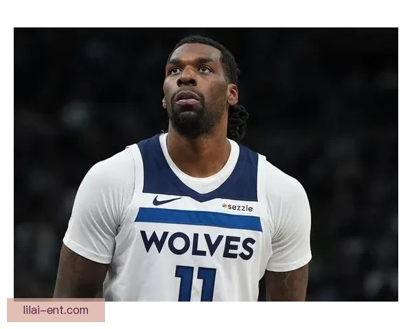 NBA官方重罚里德五万美元因质疑火箭比赛裁判判罚公正性引发争议