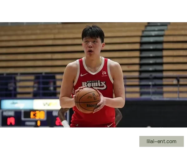 杨瀚森17分11篮板回暖表现力挺 G联赛混音34分逆转猛龙失利 杨瀚森17分11篮板回暖表现力挺 G联赛混音34分逆转猛龙失利